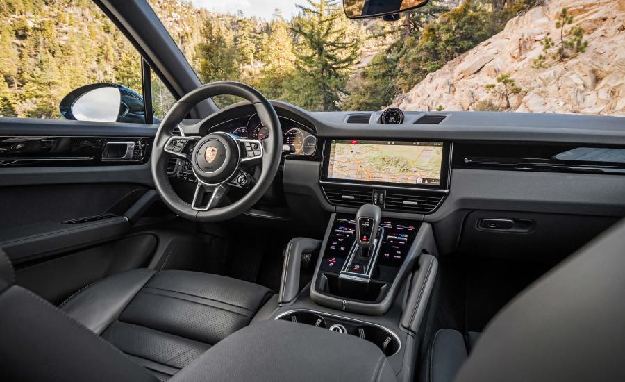 Торпедо Porsche Cayenne (PO536) 2018 года  (NA) (фото 38 из 40)